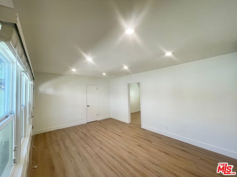 4441 Tujunga Avenue 3