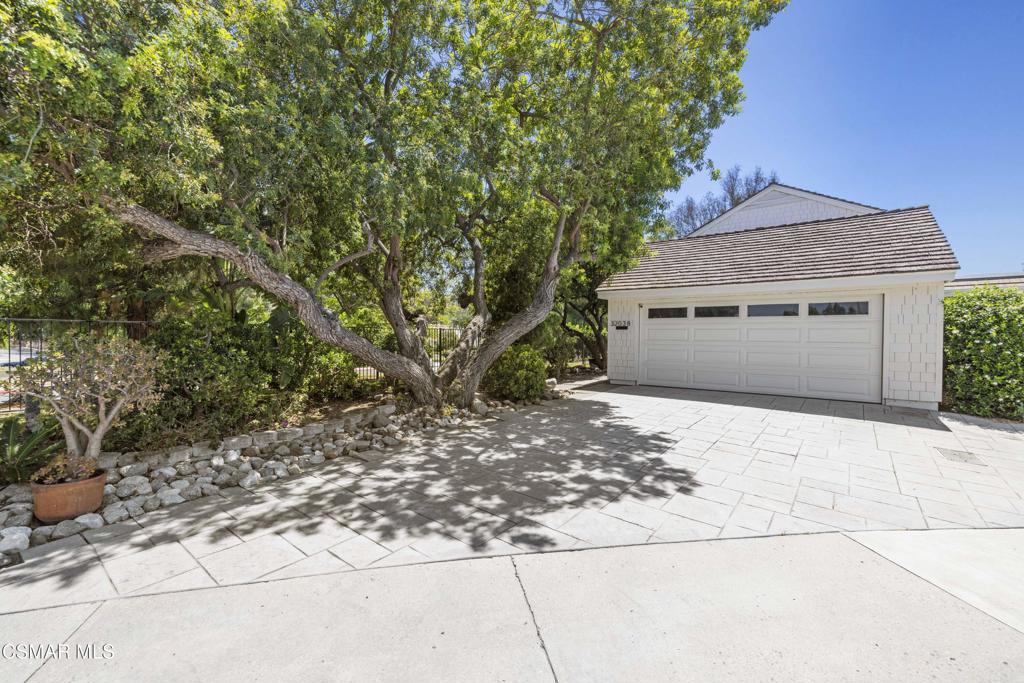 32038 Waterside Lane