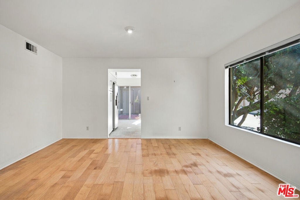285 Rosemont Avenue
