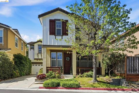 Photo of 8861 Acorn Way, Gilroy, CA 95020 (MLS # 41130254)