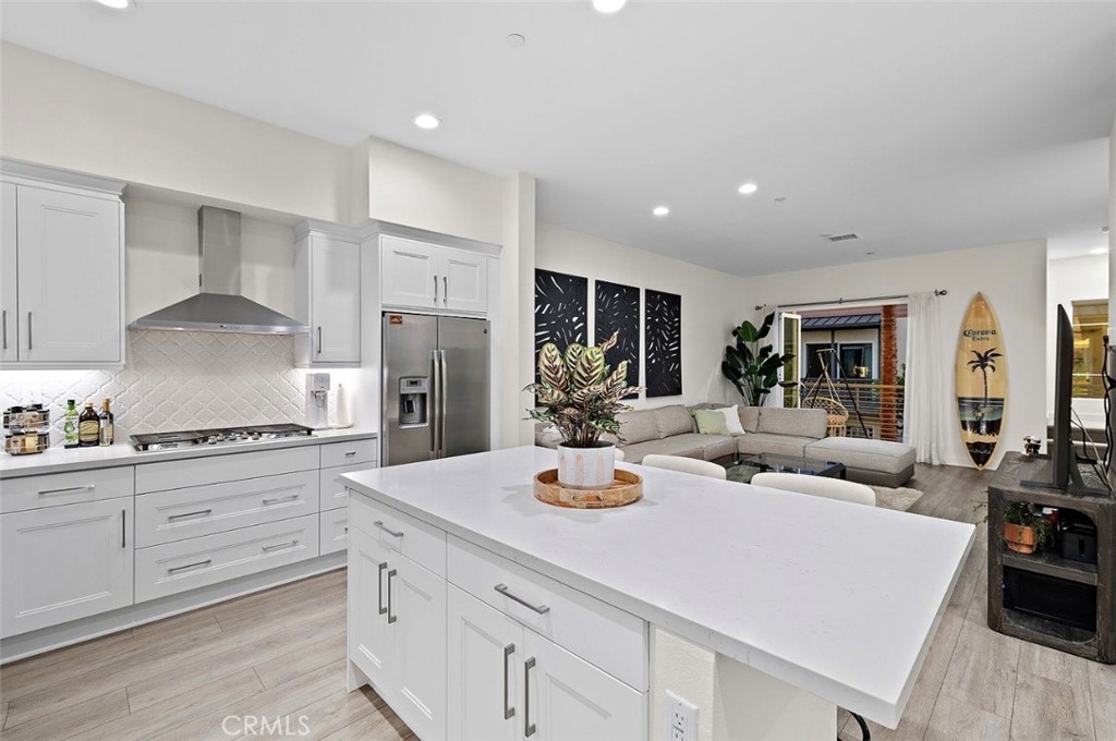 769 Doheny Way