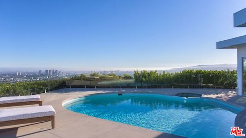 Photo of 1542 Blue Jay Way, Los Angeles, CA 90069 (MLS # 26721385)