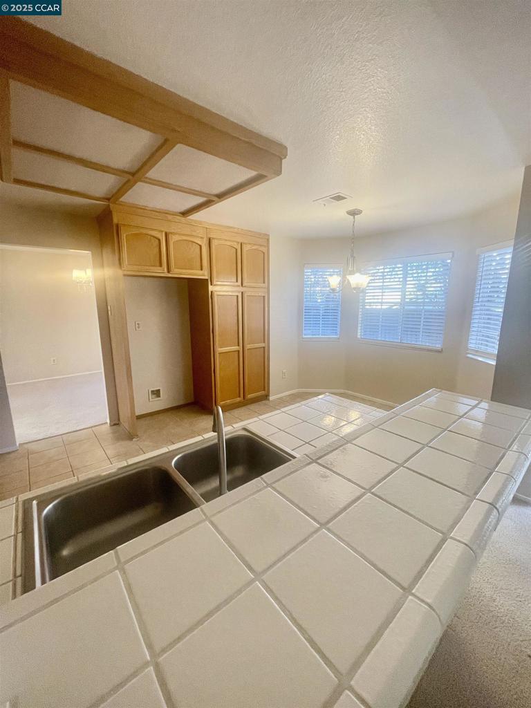 LIVE OAK - Residential