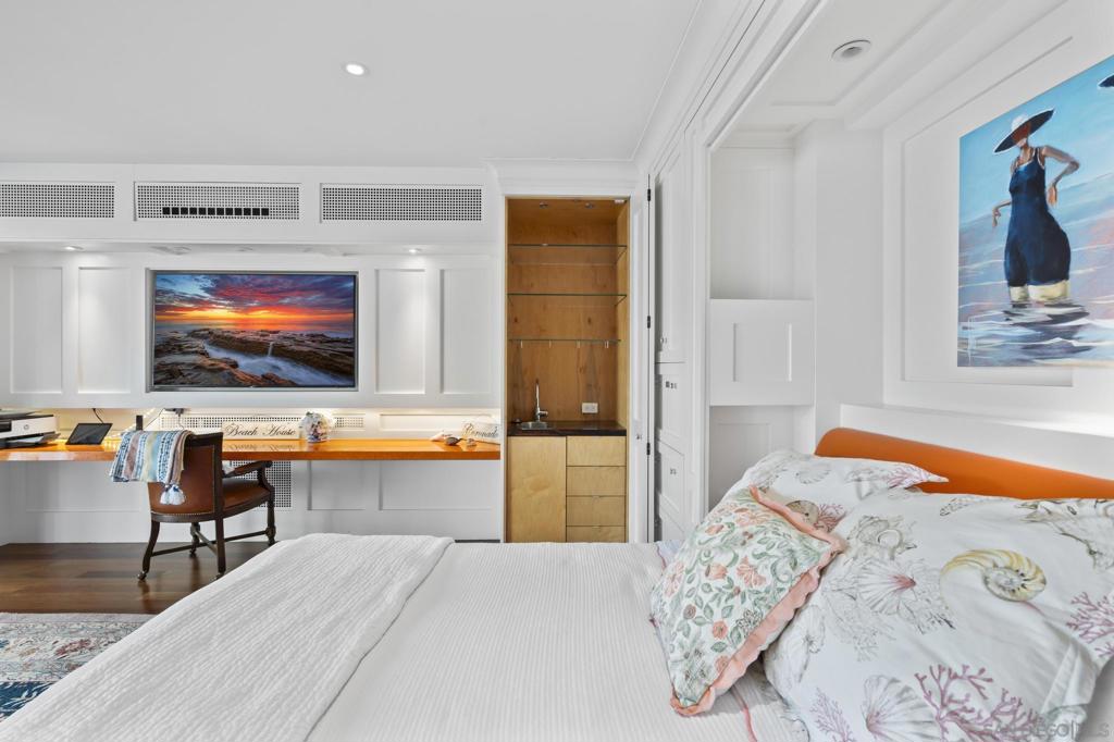 Coronado Village - Residential