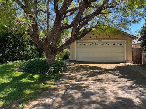 Photo of 6932 Tobias Ave, Van Nuys, CA 91405 (MLS # SR26060500)