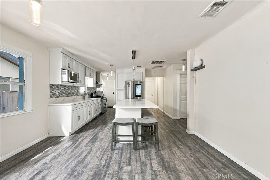 1453 W 56th Street