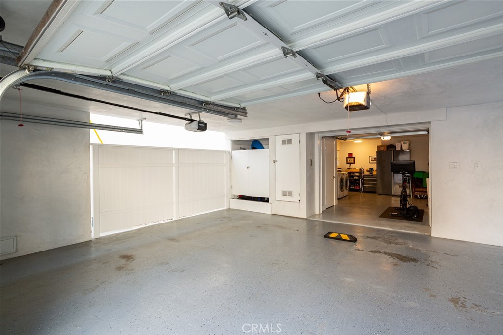 Corona del Mar North of PCH (CNHW) - Residential