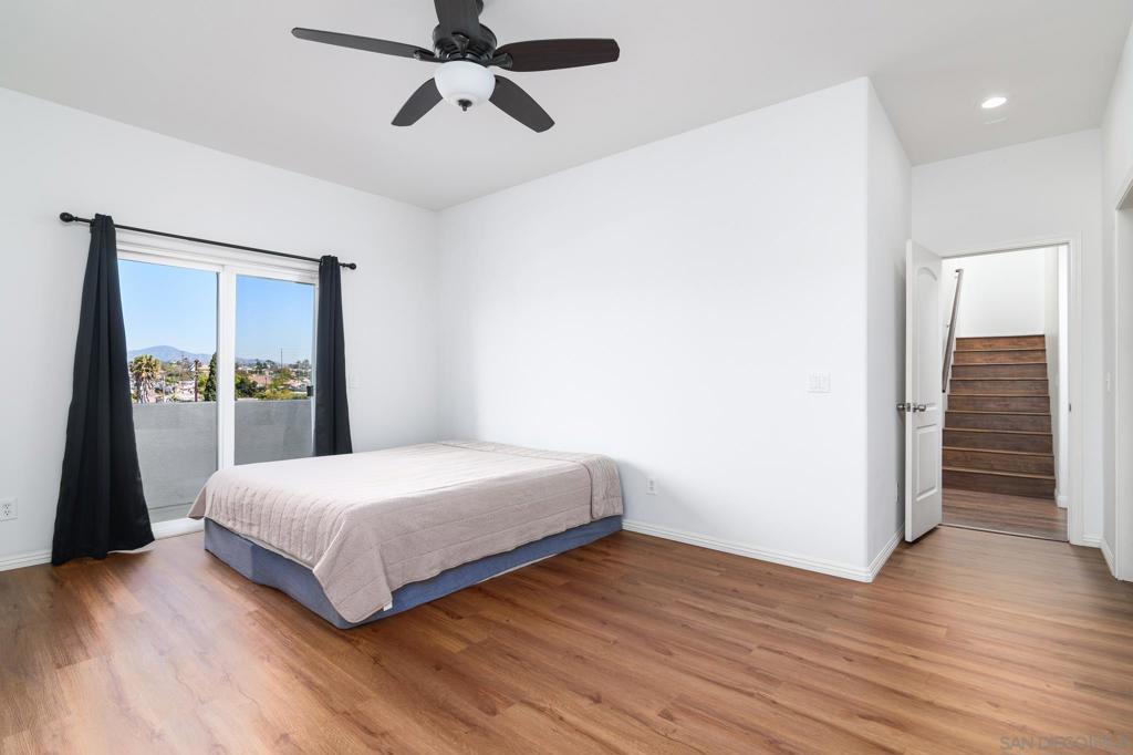 4150 Marine View Ave