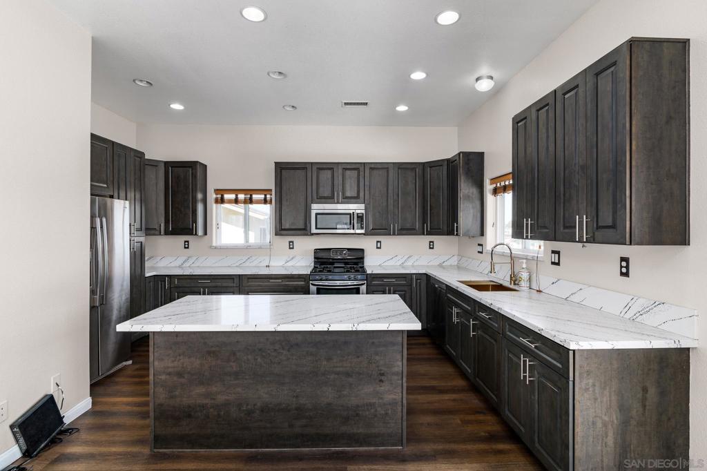 4150 Marine View Ave