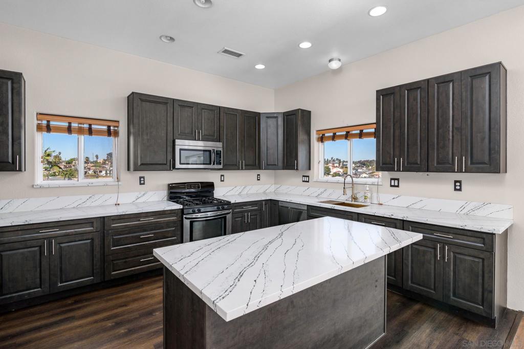 4150 Marine View Ave