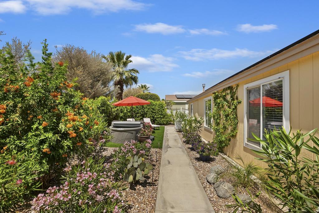 Suncrest Country Clb - Manufactured In Park