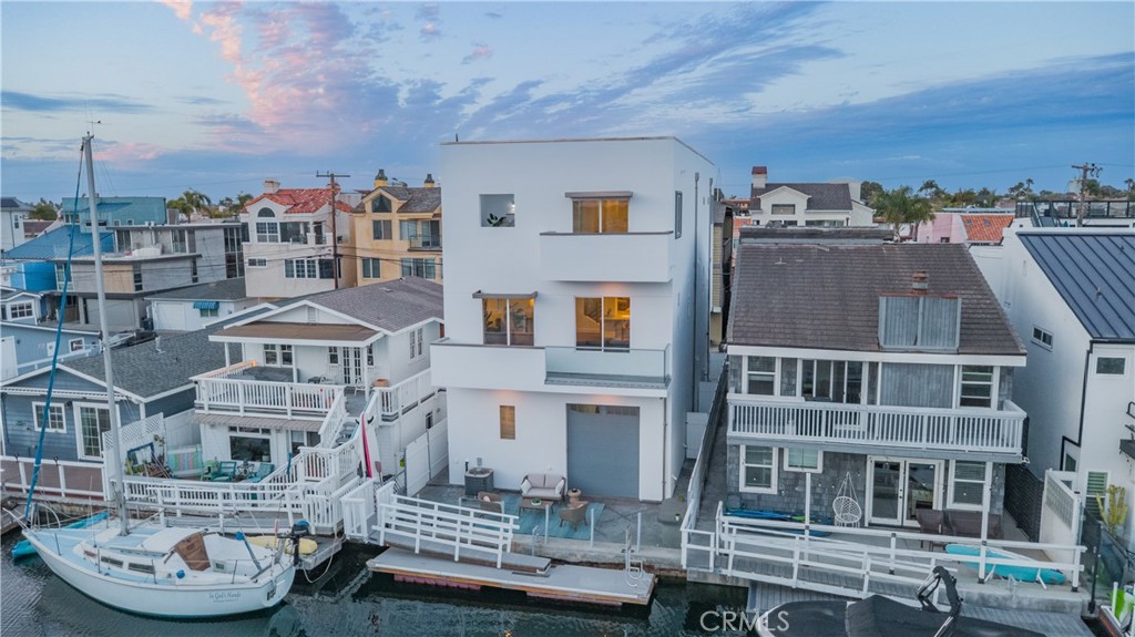 16785 Bayview