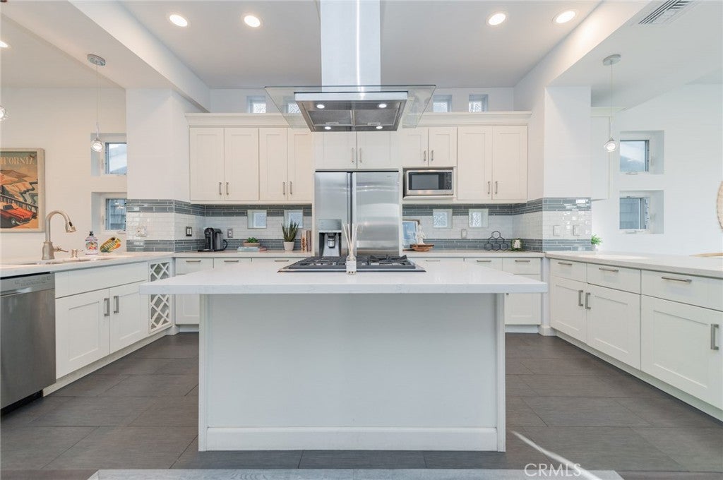 16785 Bayview Drive, Huntington Beach CA 92649 - Photo 16