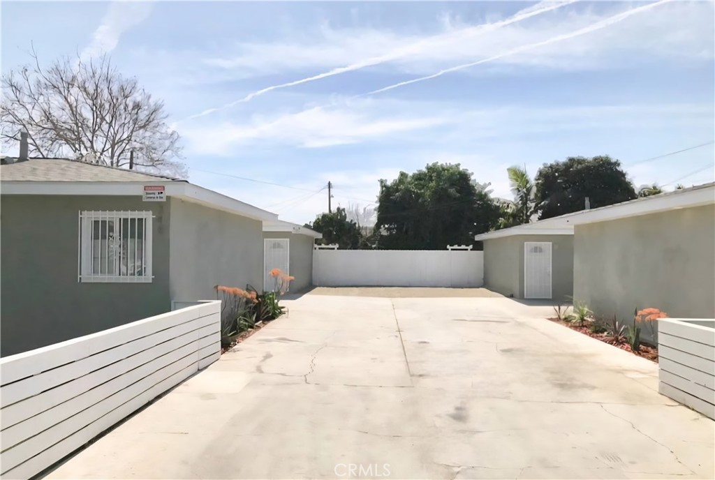 352 W Peach Street