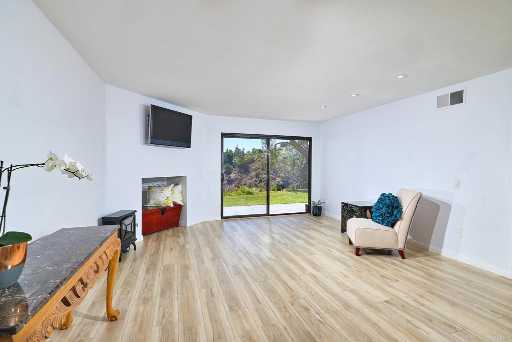 3116 Vista Bonita