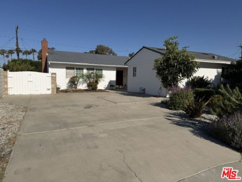 Photo of 1051 Gill Avenue, Port Hueneme, CA 93041 (MLS # 26829027)
