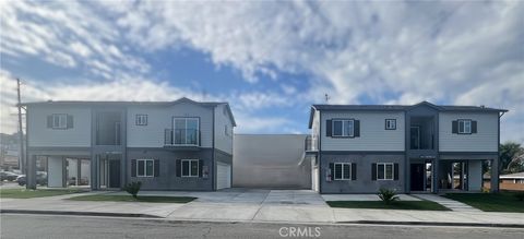 Photo of 140 N Hewes Street, Orange, CA 92869 (MLS # PW25234403)