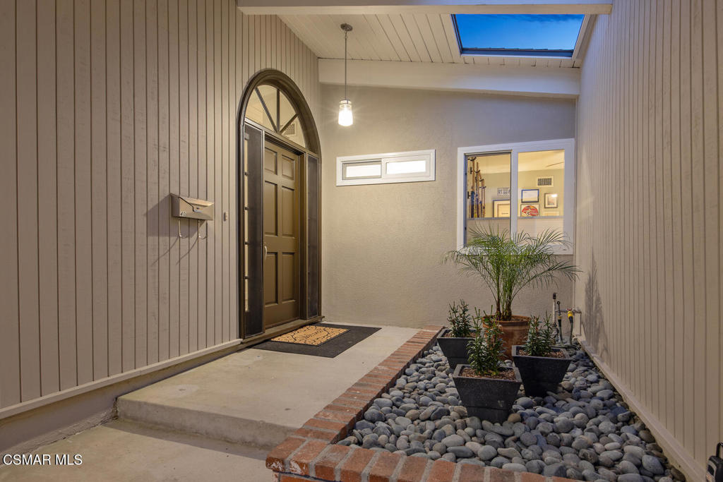 40 Dickenson Avenue