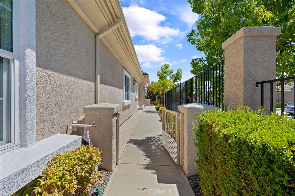 24165 Calle Artino