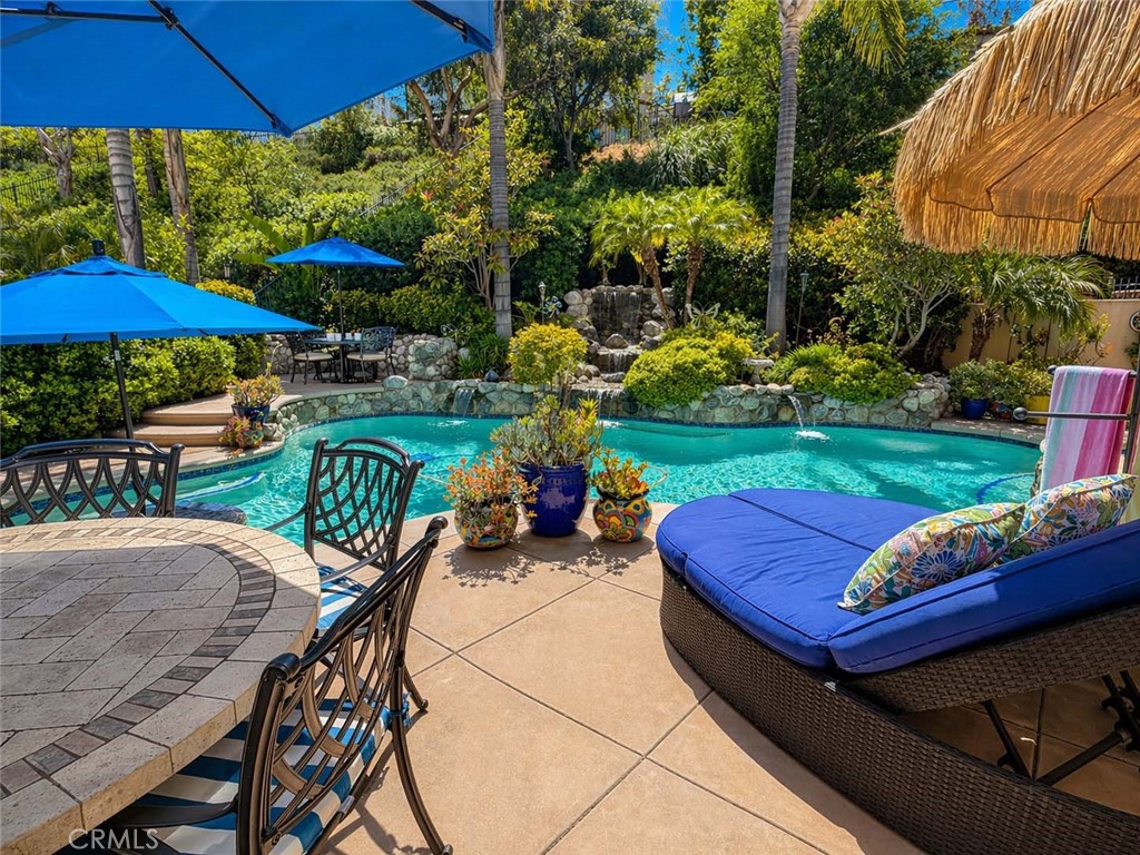 24608 Garland
