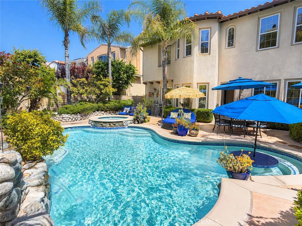 24608 Garland