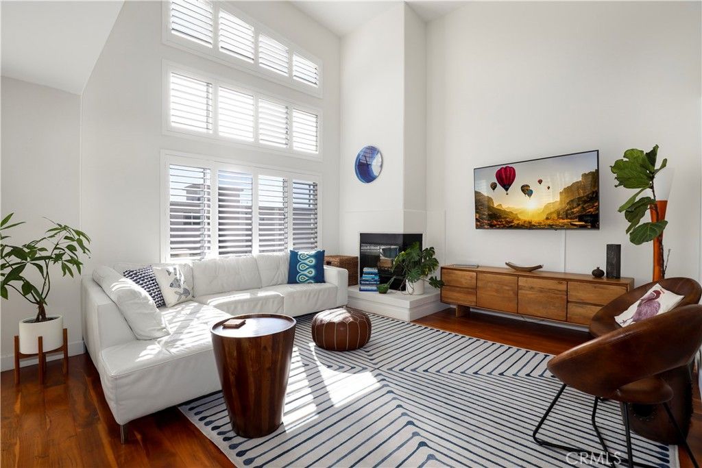 Photo of 1214 14th Street #203, Santa Monica, CA 90404 (MLS # SB26005286)