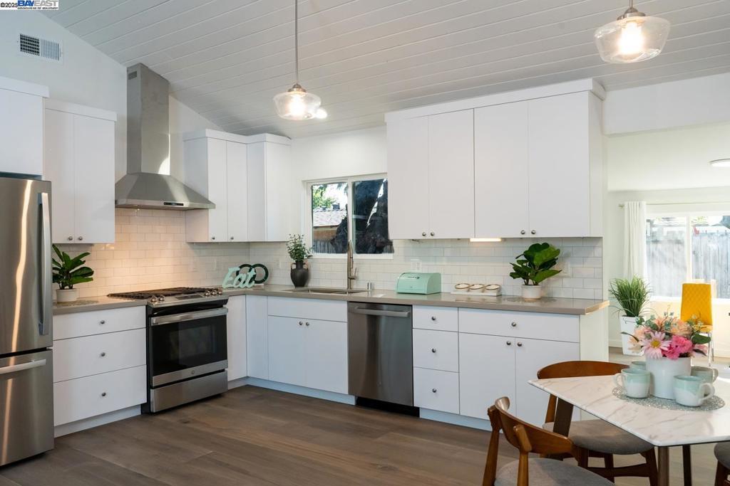 SUNSHINE ESTATES - Residential