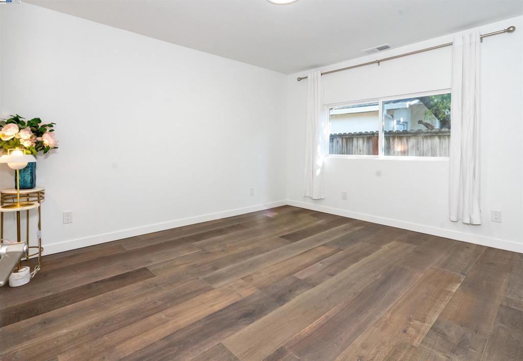 SUNSHINE ESTATES - Residential