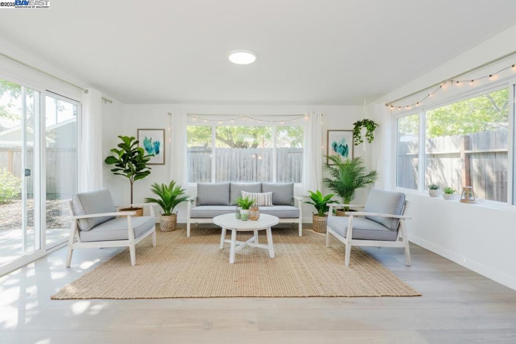 SUNSHINE ESTATES - Residential