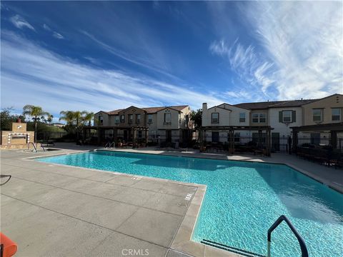 Photo of 40272 Calle Real, Murrieta, CA 92563 (MLS # SW26050316)
