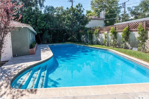 Photo of 409 S Lamer Street, Burbank, CA 91506 (MLS # BB26147304)