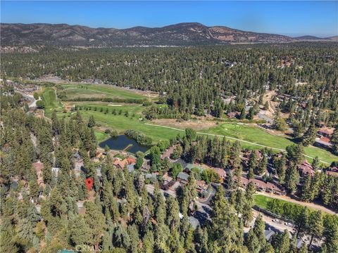 Photo of 42994 Falls Avenue, Big Bear Lake, CA 92315 (MLS # IG25240250)