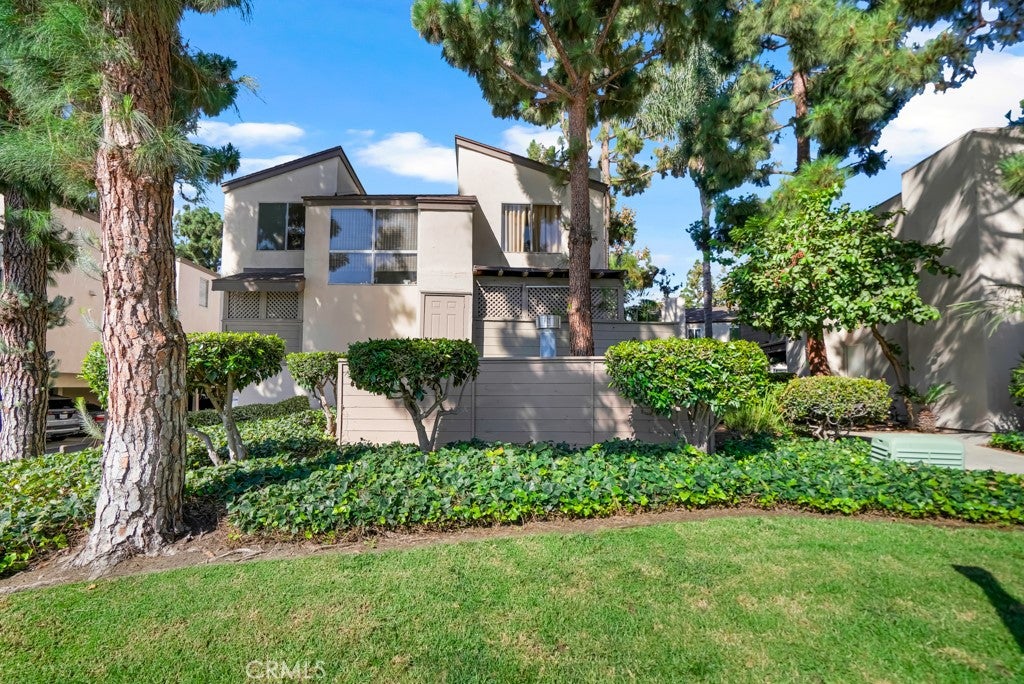 1270 Cabrillo Park
