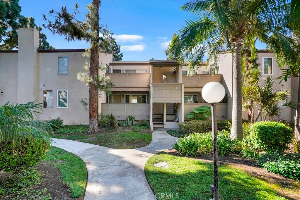 1270 Cabrillo Park