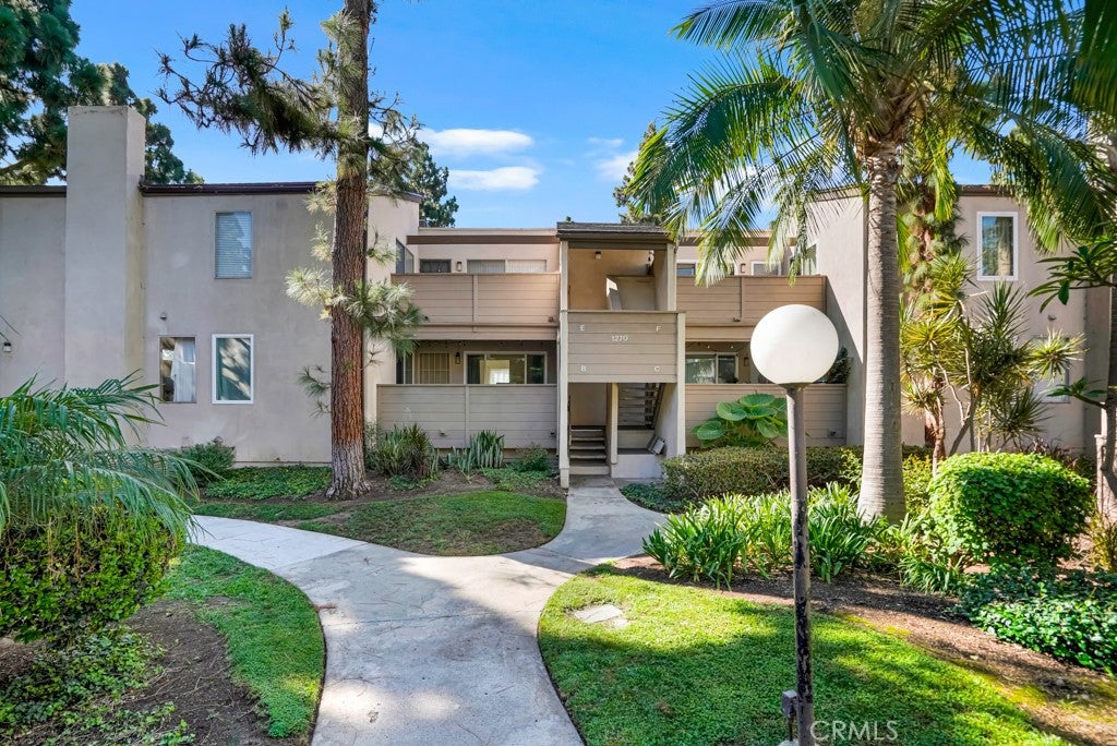 1270 Cabrillo Park
