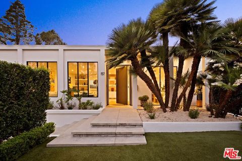 157 S Lucerne Boulevard Los Angeles CA 90004