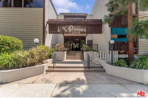 Photo of 6000 Canterbury Drive #D309, Culver City, CA 90230 (MLS # 26829907)