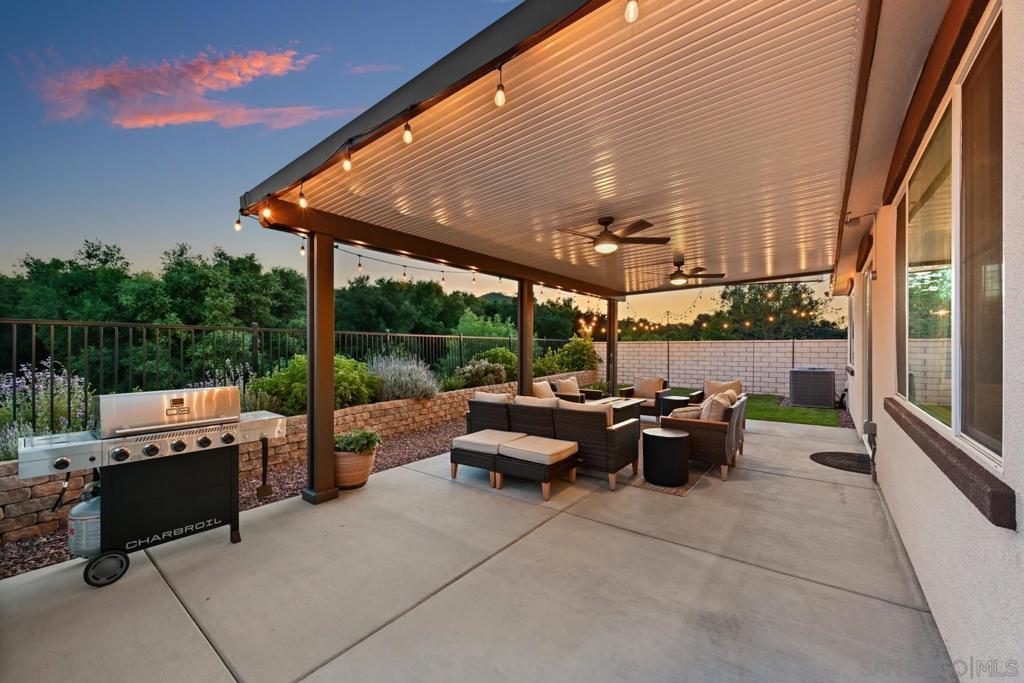 28327 Farm Creek