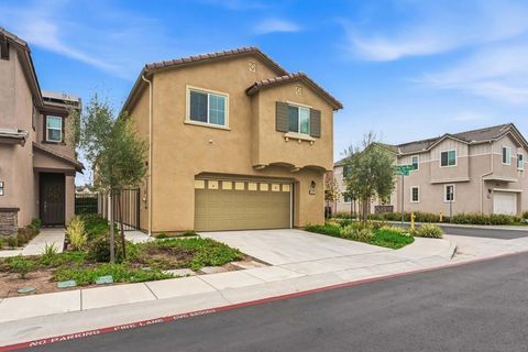 Photo of 5429 Meridian Place Pl, Bonsall, CA 92003 (MLS # 260010281SD)
