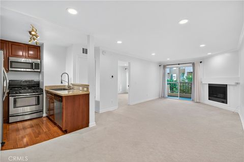 Photo of 5540 Owensmouth #209, Woodland Hills, CA 91367 (MLS # SR25245148) Photo of 5540 Owensmouth #209, Woodland Hills, CA 91367 (MLS # SR25245148)