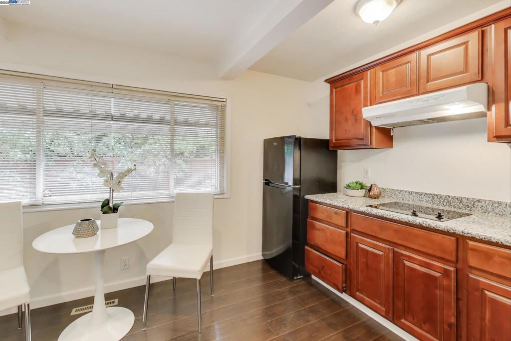 WASHINGTON MANOR - Residential