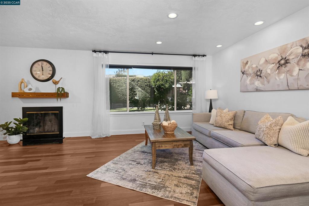 DANVILLE SOUTH - Residential