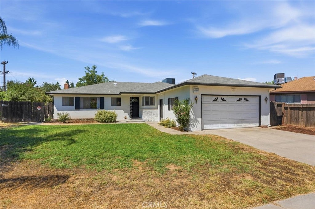641 E Scott