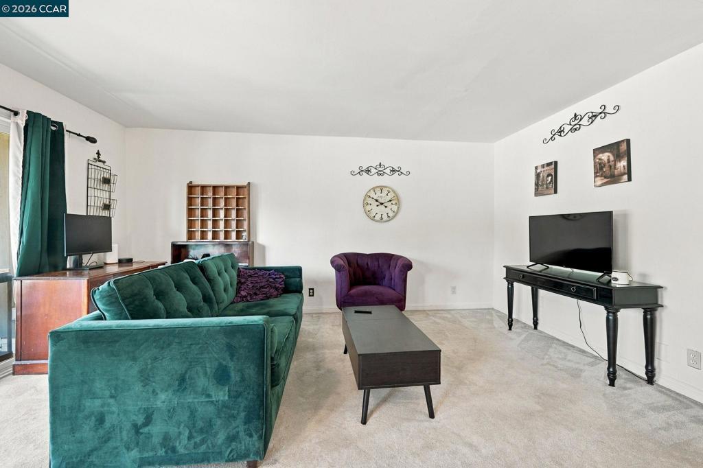 1036 Oak Grove Rd 109