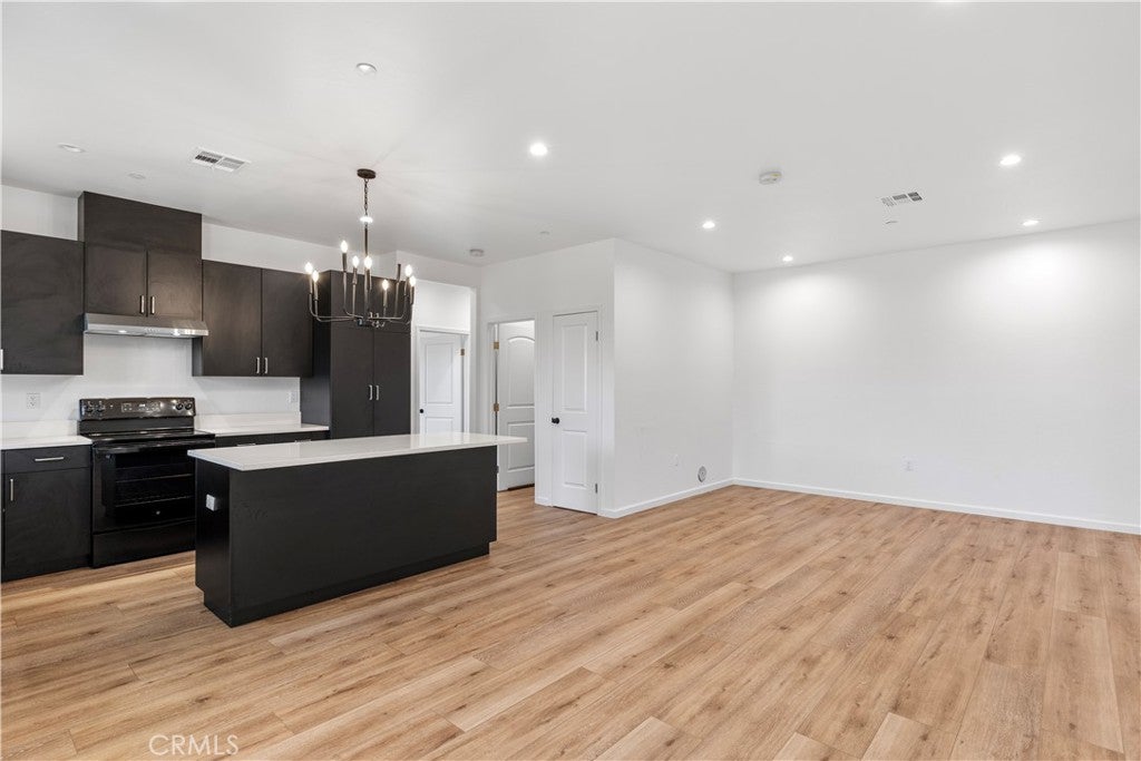 21261 Golden Hills