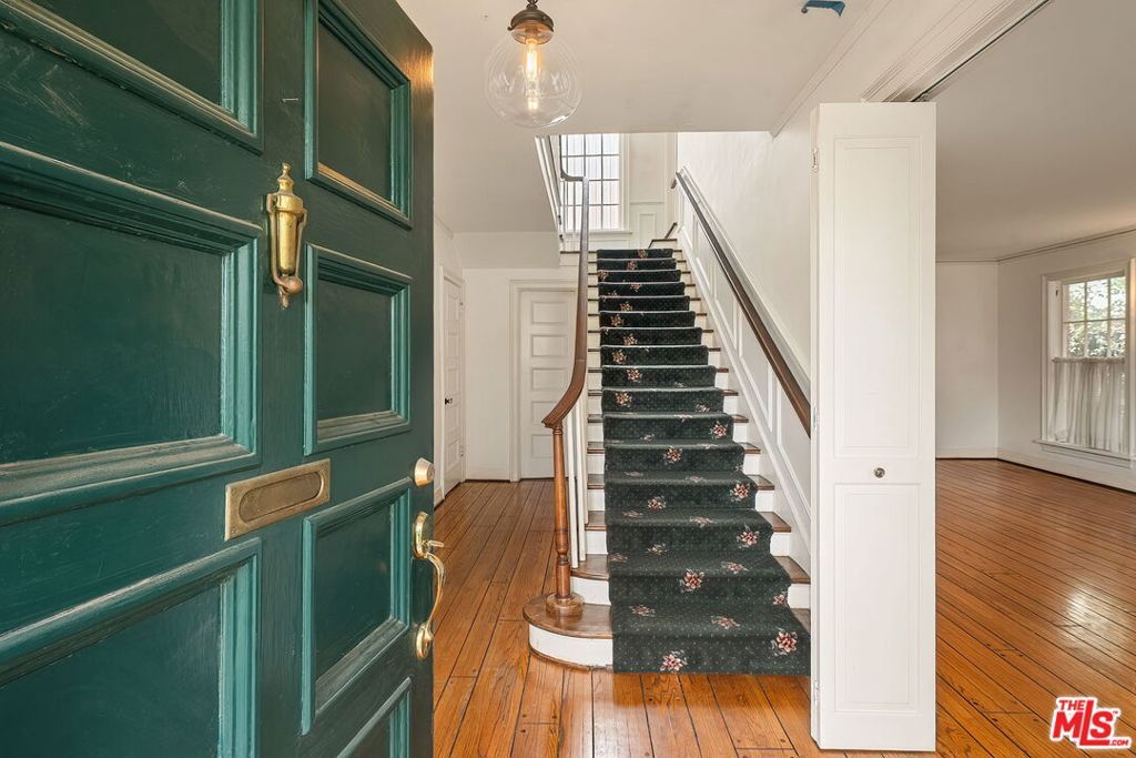 Photo of 246 16th Street, Santa Monica, CA 90402 (MLS # 26672949)