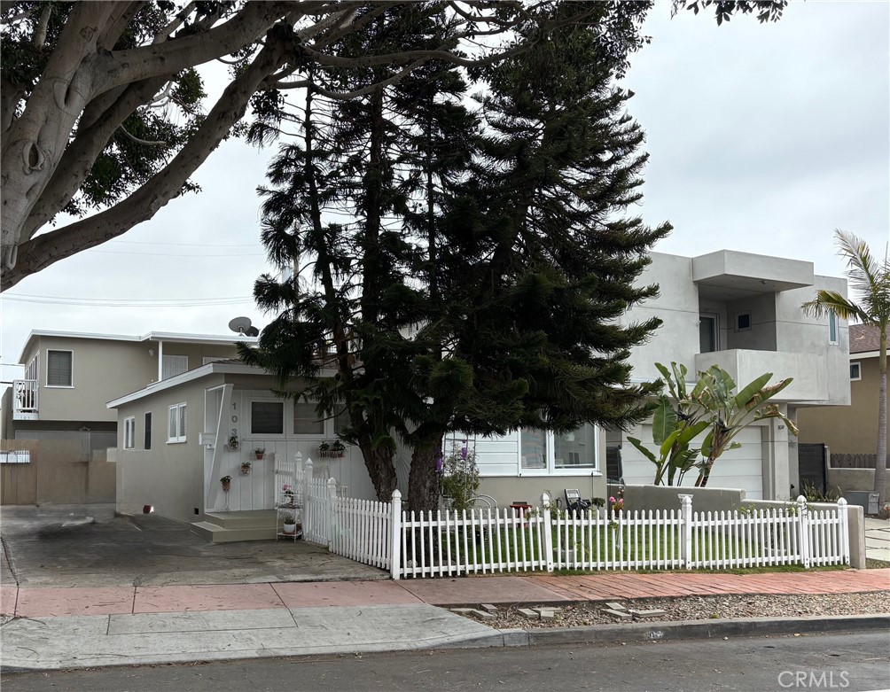 103 Avenida Aragon