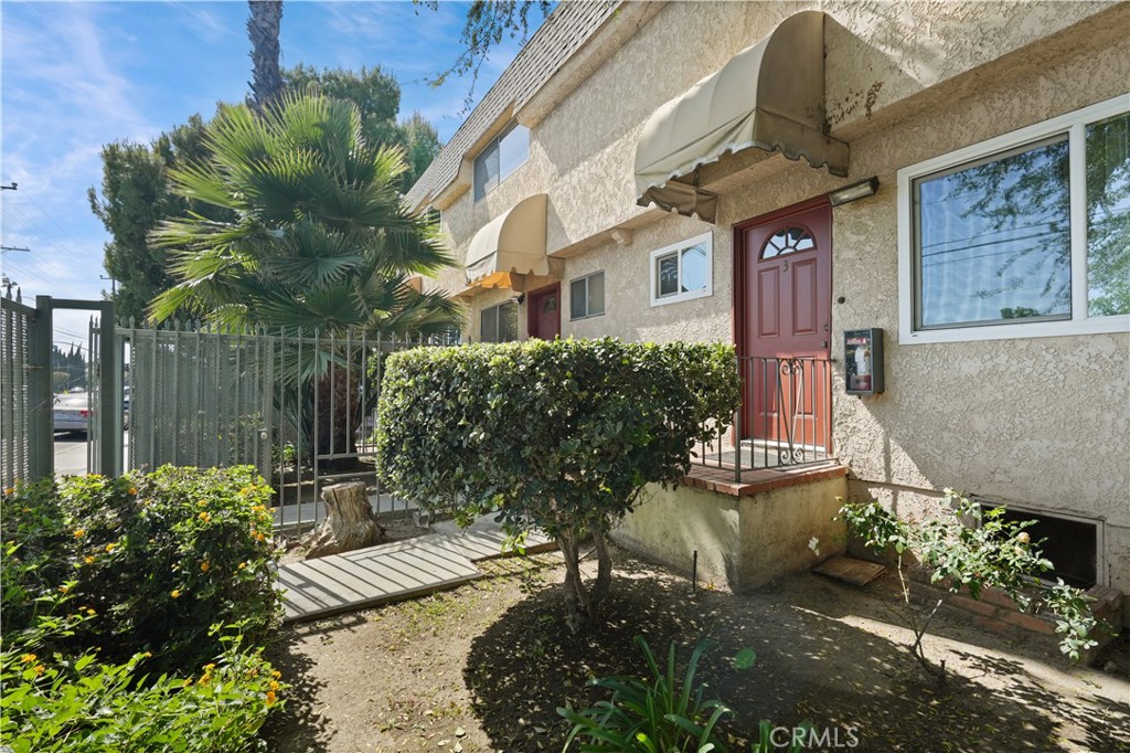 17041 Roscoe Boulevard 3