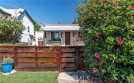 817 Chestnut Avenue, Los Angeles CA 90042