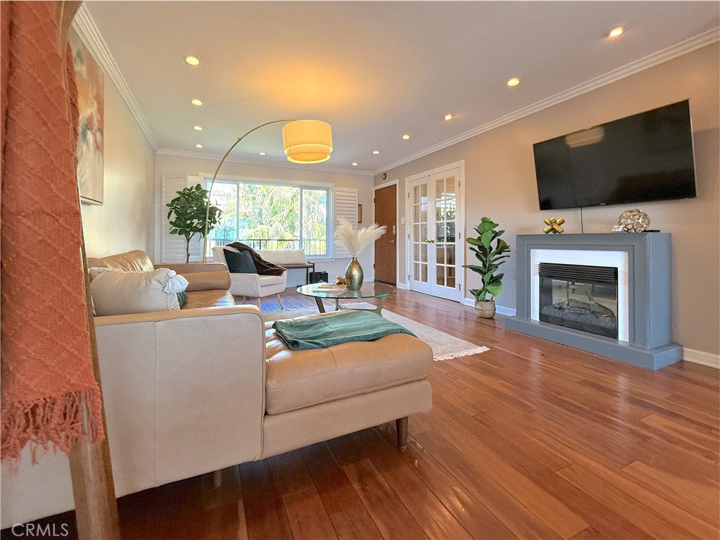 2662 E 2nd Street F3